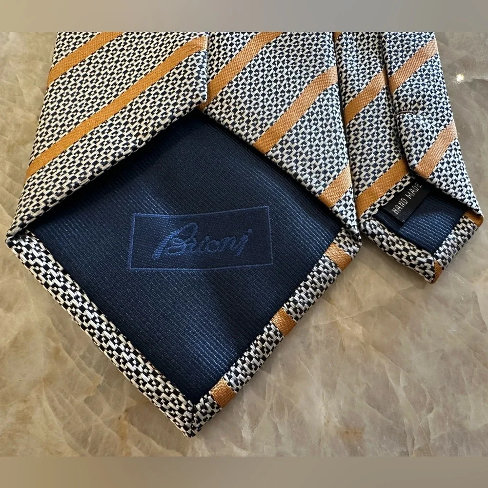 Brioni NWOT Classy Luxury Black White Gold Formal Men’s Tie